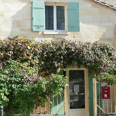 Les Oiseaux Apartment *