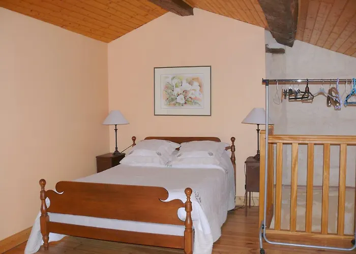 Les Oiseaux Апартаменты *